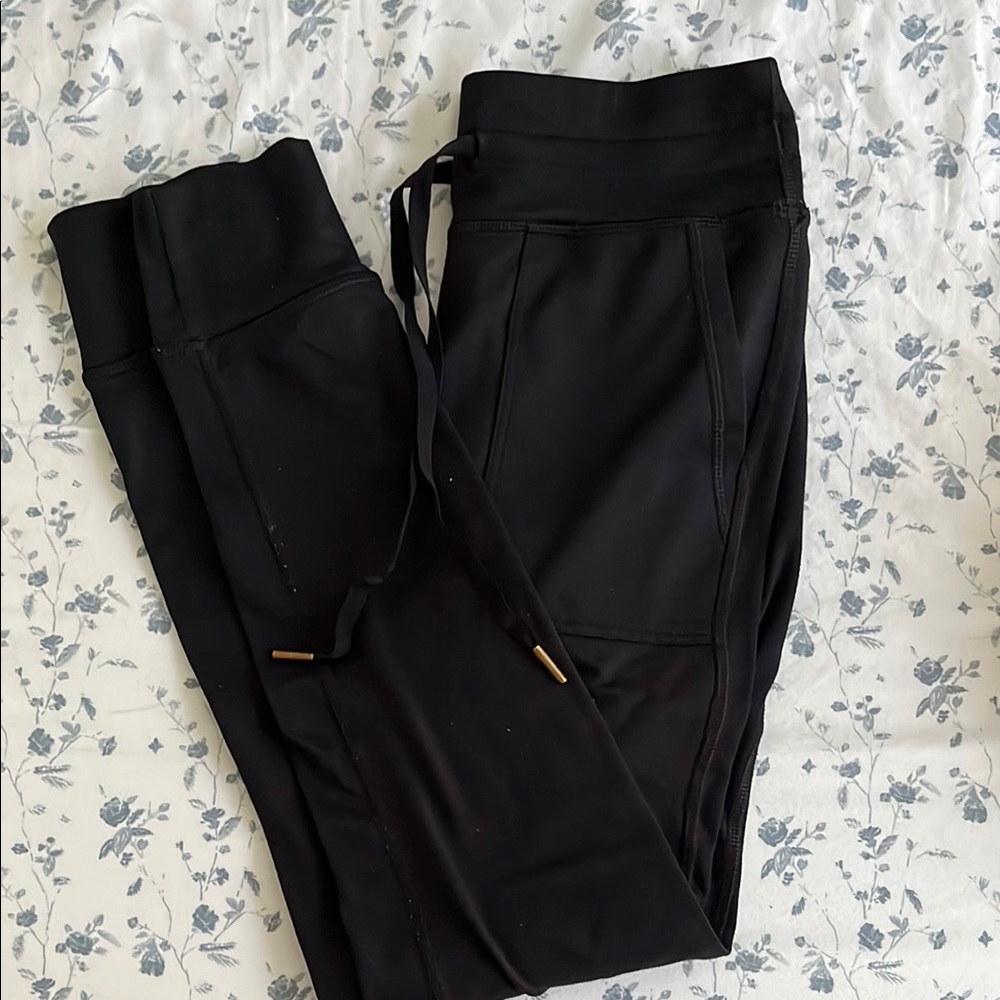 Aerie Black Chill Play Move Leggings